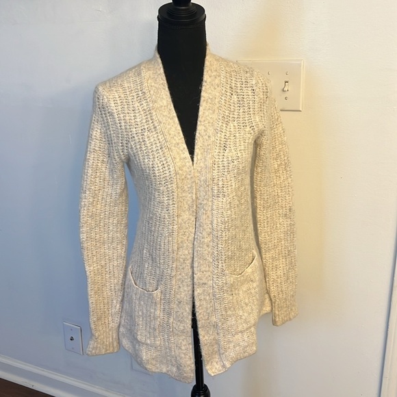Banana Republic Marina Wool and Alpaca Oatmeal Sweater, sz Extra Small - Picture 1 of 11